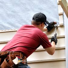 Siding Removal and Disposal in Gulfport, MS